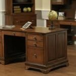 Woodworking Desk: The Perfect Blend of Craftsmanship and Functionality